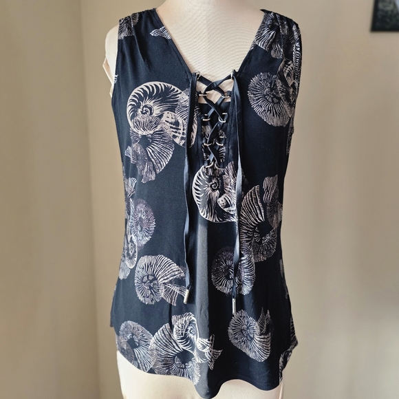 White House Black Market Tops - WHBM Black & White Nautilus Shell Print Lace-Up Tank Top Size S